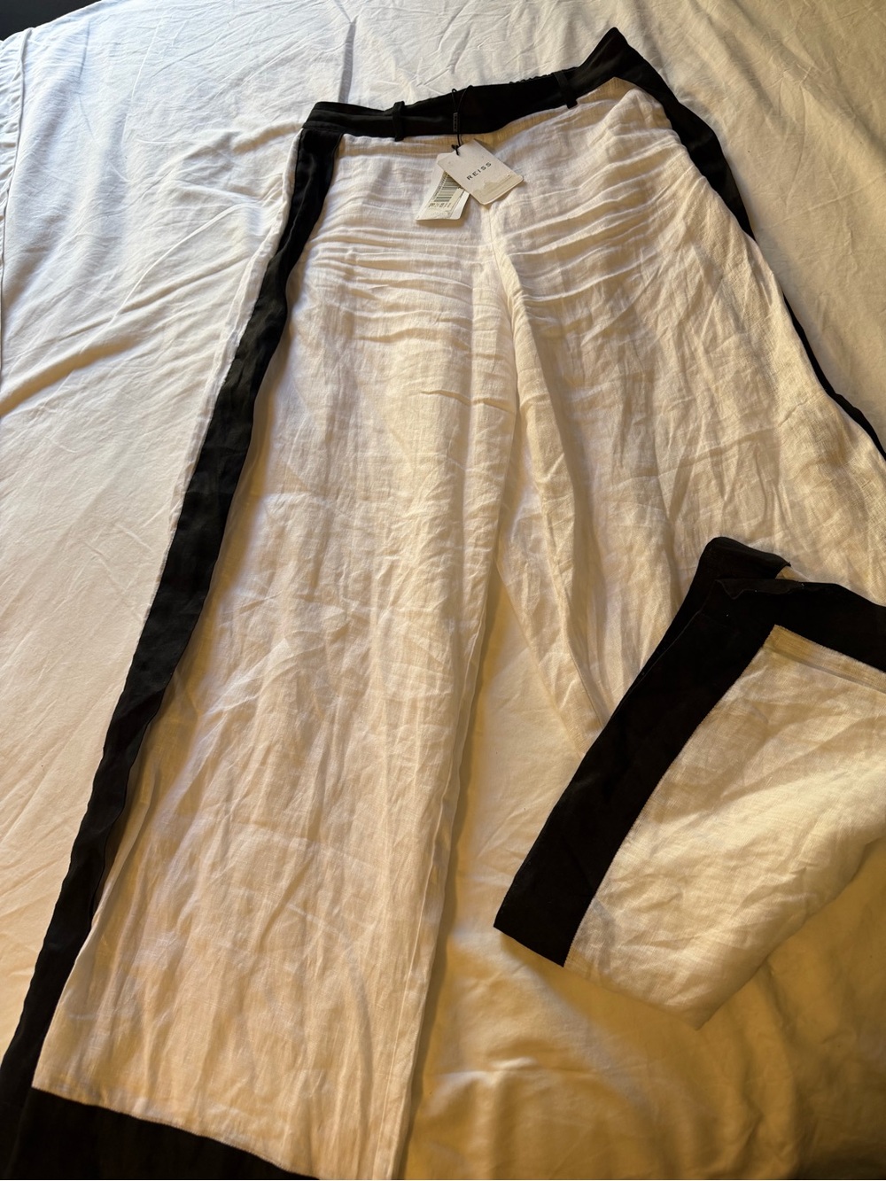 REISS White Wide-Leg Pants with Black Trim and Tie Waist - Picture 6 of 6
